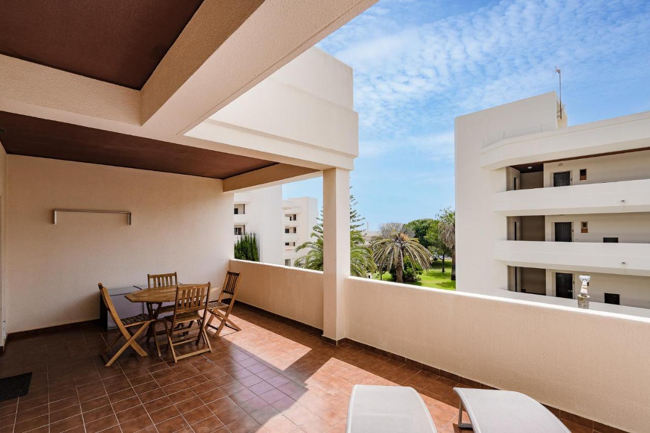 Beira Mar - Empreendimento Iberlagos By Lovelystay Lagos Exterior photo